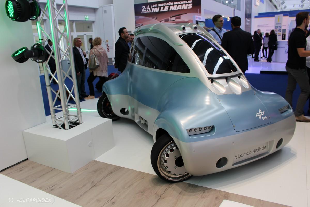 FRANKFURT 2015 - DLR shows ROboMObil autonomous concept - AllCarIndex