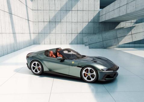Ferrari 12Clindri Spider