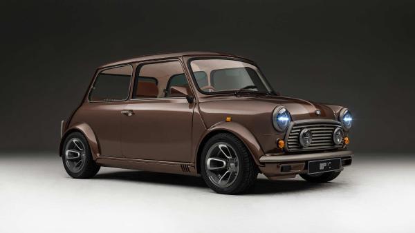 Callum Wood and Pickett Mini