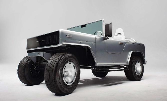 Van Daryl War Truck